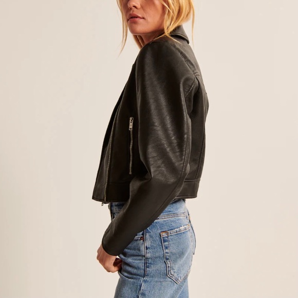 Abercrombie vegan leather wedge biker jacket - Picture 4 of 7